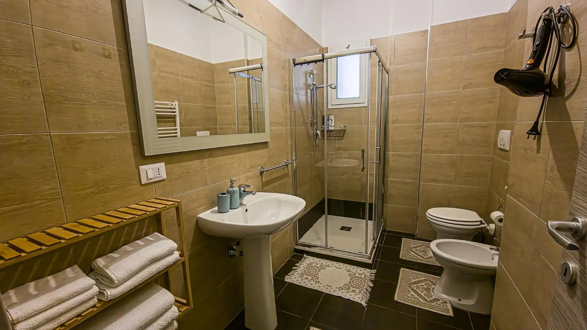 Garibaldi Square Apartment Bari