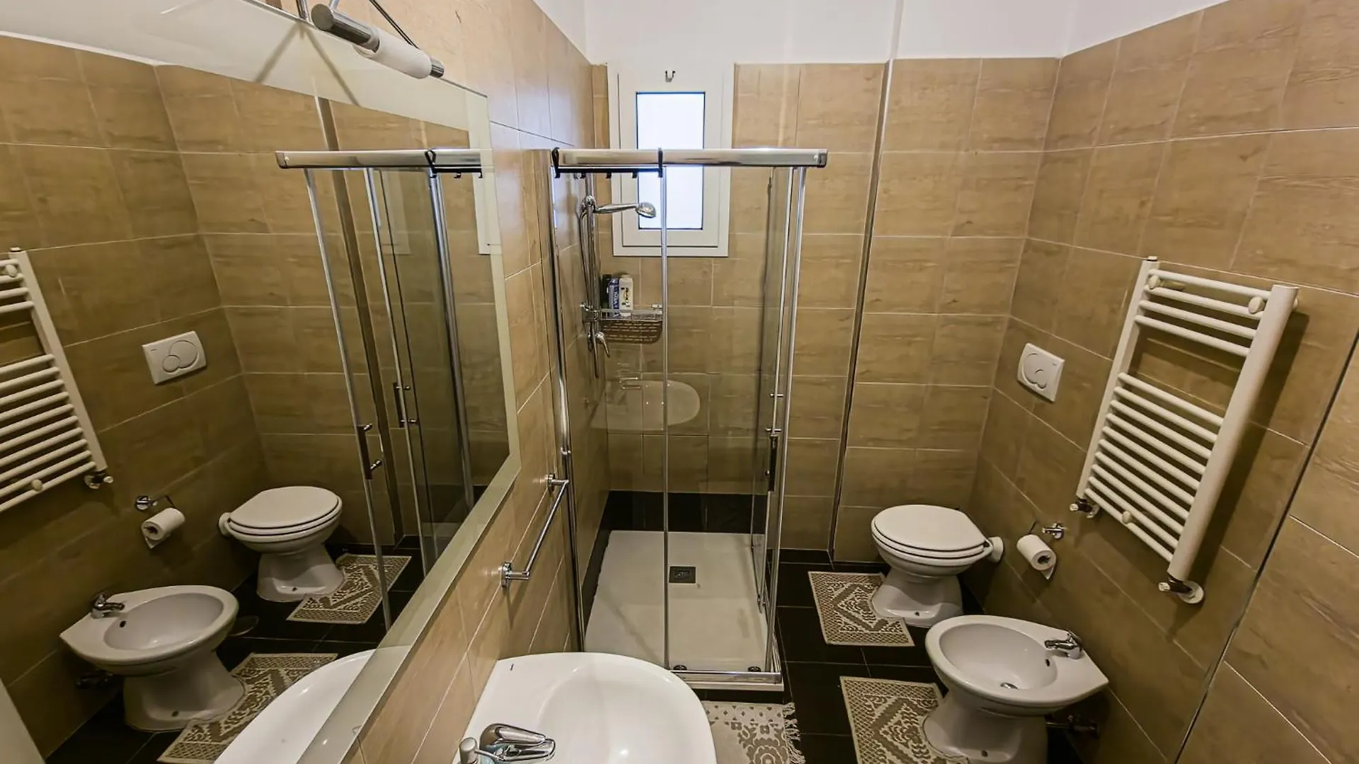 Garibaldi Square Apartment Bari