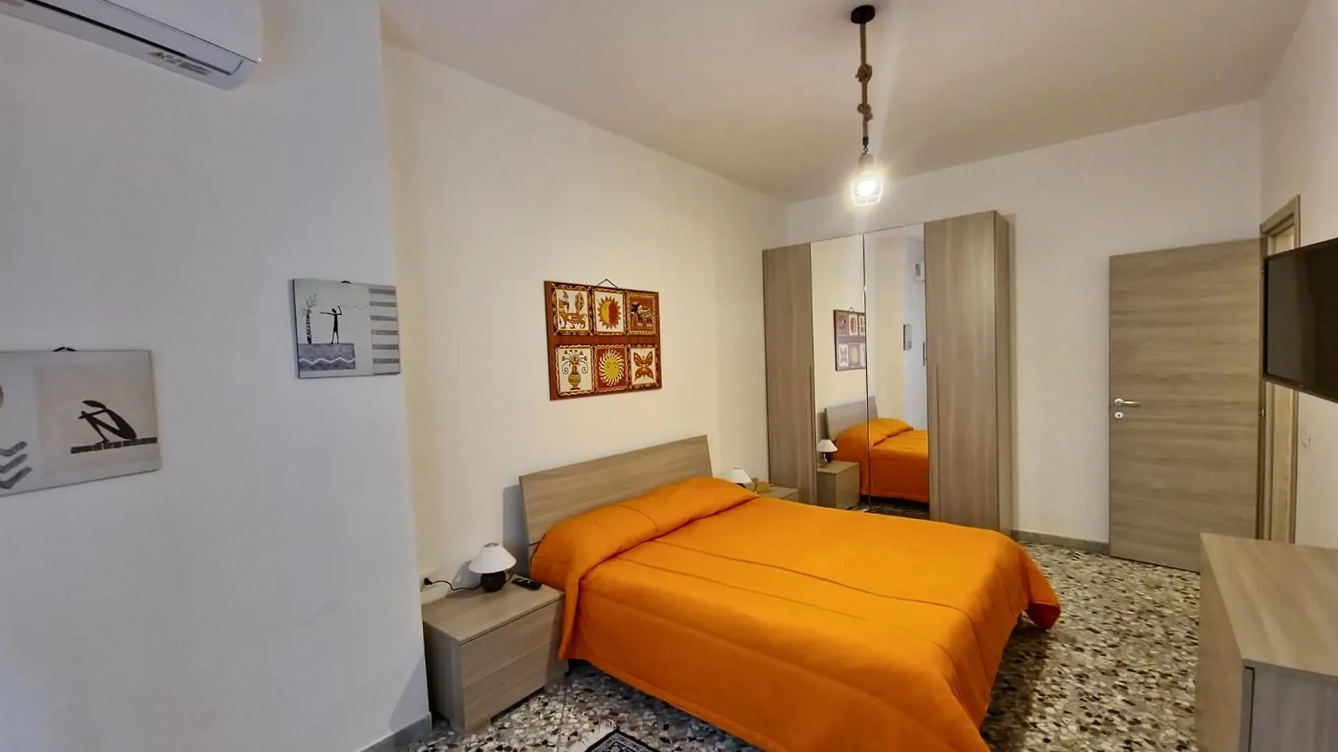 Garibaldi Square Apartment Bari